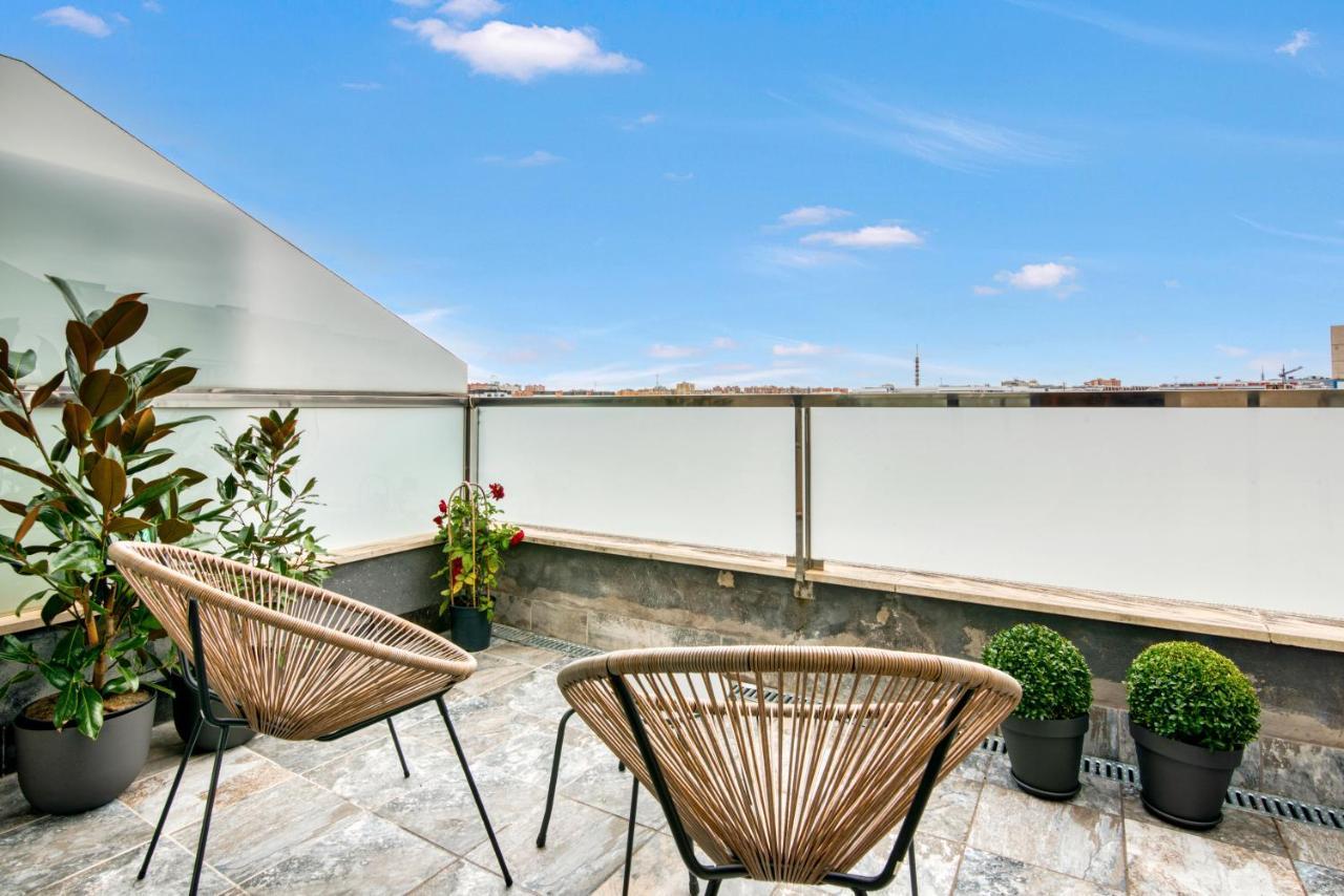 Cozy Penthouse, 20 Min To Downtown, Alcala Norte Madrid Esterno foto